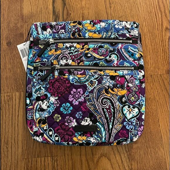 Vera Bradley Disney Mickey’s Paisley Celebration triple zip hipster NWT - Picture 2 of 4